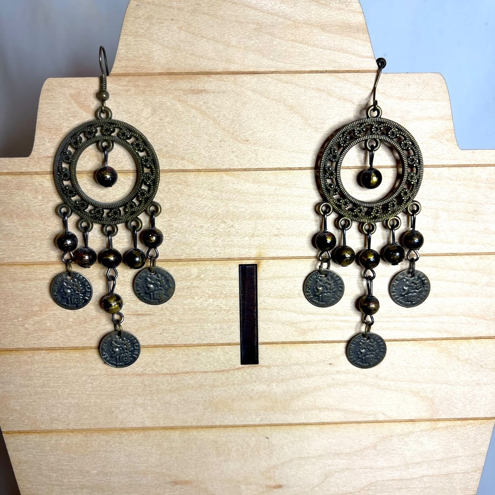 2/$14💖 Chandelier style brass french hook earrings